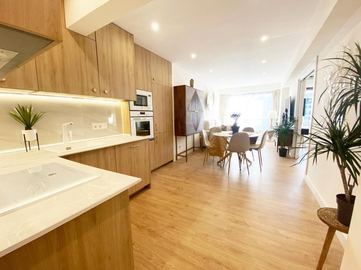 Miramar Luxurious Flat, 3 Double Rooms, Free Parking, Terrace, Completely New San Sebastian Exterior photo