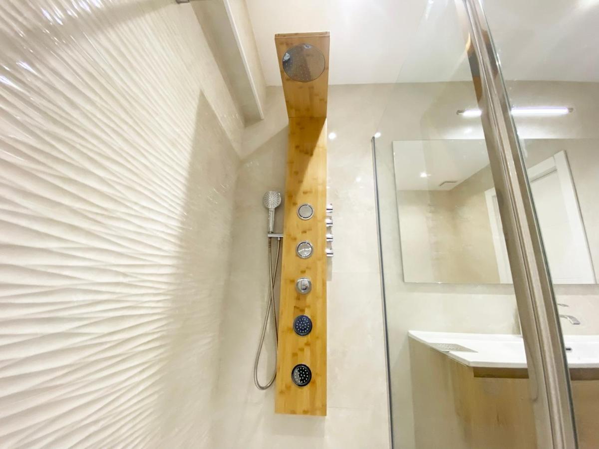 Miramar Luxurious Flat, 3 Double Rooms, Free Parking, Terrace, Completely New San Sebastian Exterior photo